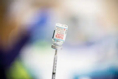 CDC advisory group considers narrowing COVID vaccine recommendations