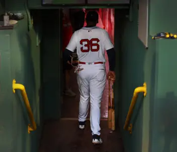 Red Sox first baseman leaves game with apparent leg injury