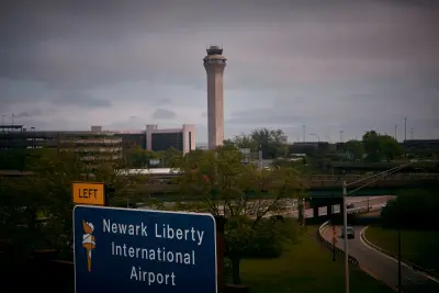 Outages aside, Transportation Sec. says it’s safe to fly out of Newark