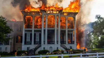 America's largest remaining antebellum mansion burns down in devastating fire