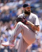 Lucas Giolito’s gem, Rafael Devers’ 440-ft HR power Red Sox past Royals 3-1