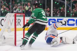 NHL: Stars score 3 PP goals in 5 1/2 minutes in 3rd, rally to beat Oilers 6-3 in Game 1