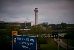 Outages aside, Transportation Sec. says it’s safe to fly out of Newark