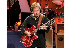 Rick Derringer dies at 77; musician who had a hit with ‘Hang On Sloopy’ also produced songs for ‘Weird Al’ Yankovic